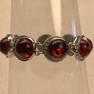 *SALE* Bracelet crescent moon shape stones